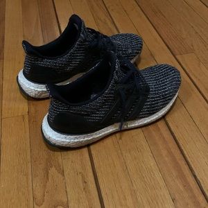 Adidas UltraBoost size 8 men’s